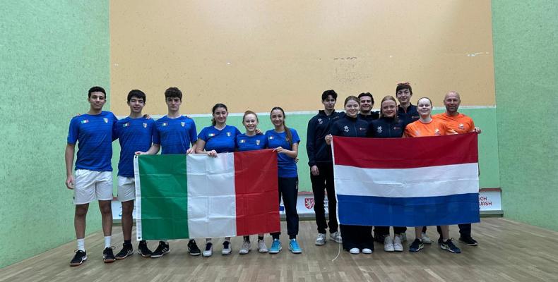Nederlands vs. Italië